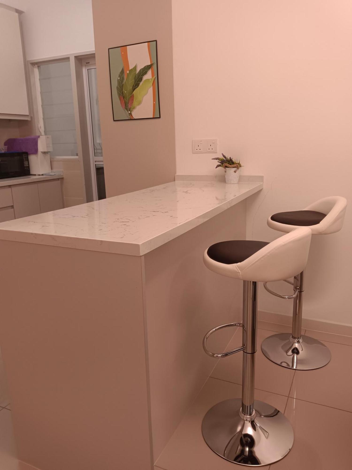 Cozy Southville Free Parking Wifi Netflix Apartment *